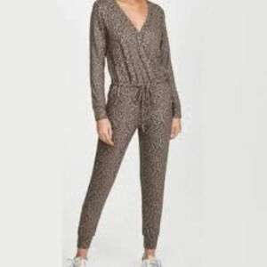 Sundry Leopard Print Jumpsuit in Mink - NEW - Size Small (Sundry 1)